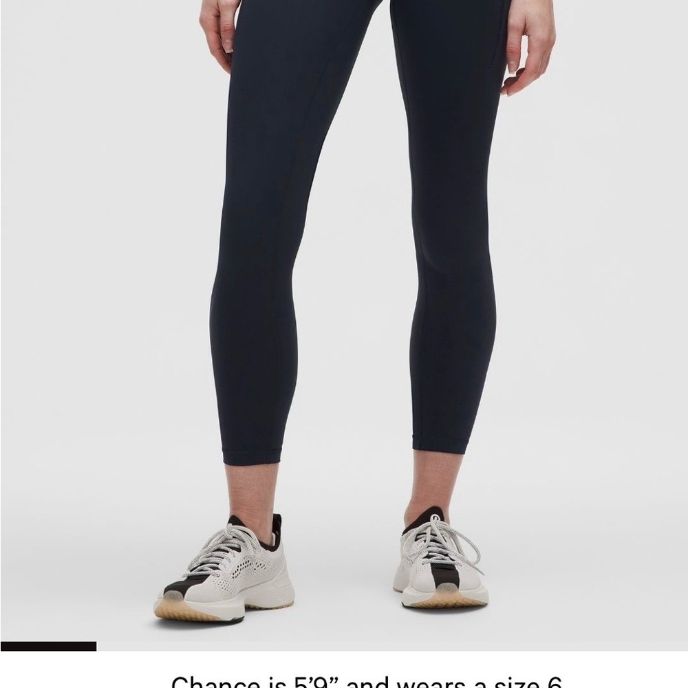 Lululemon Wonder Train High Rise Tight with pockets, 25” navy leggings size 18
